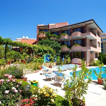 Family Rainbow 酒店 2*