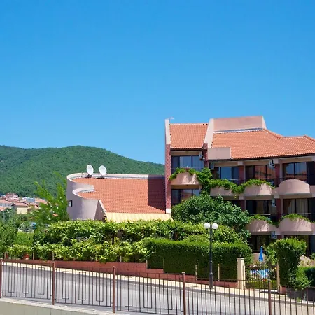 酒店 Family Rainbow