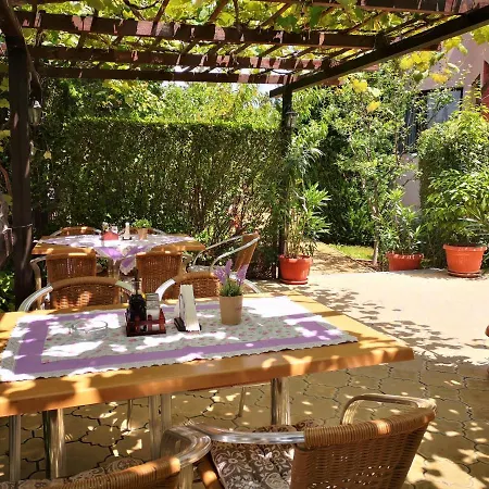 酒店 Family Rainbow 2*