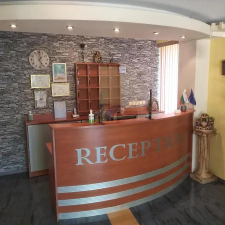 Family Rainbow 2* 圣弗拉斯