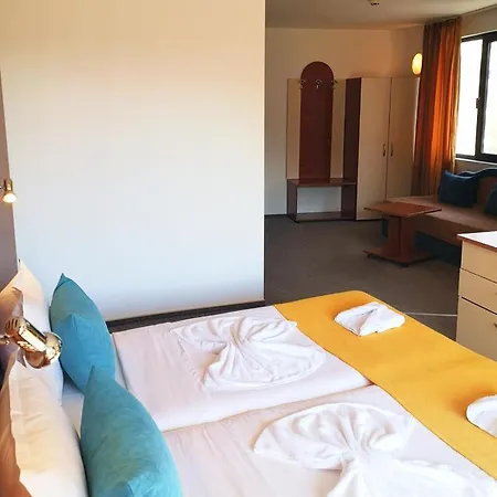 Family Rainbow 酒店 圣弗拉斯